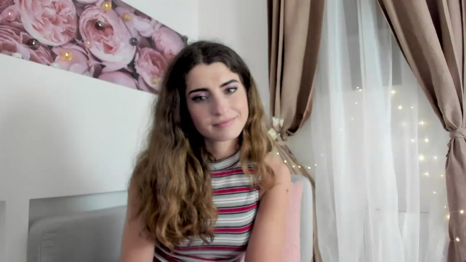 Gallery image thumbnail from EVA__LOVIA_'s myfreecams stream on, 11/19/2022, 18:58 image 9 of 20