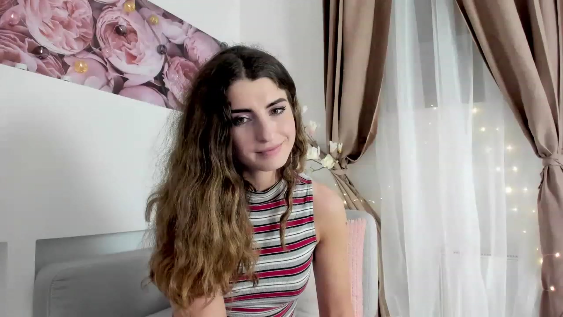 Gallery image thumbnail from EVA__LOVIA_'s myfreecams stream on, 11/19/2022, 18:58 image 6 of 20