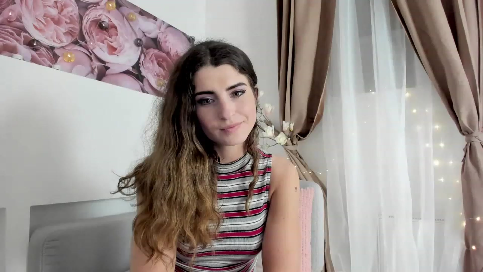 Gallery image thumbnail from EVA__LOVIA_'s myfreecams stream on, 11/19/2022, 18:58 image 2 of 20