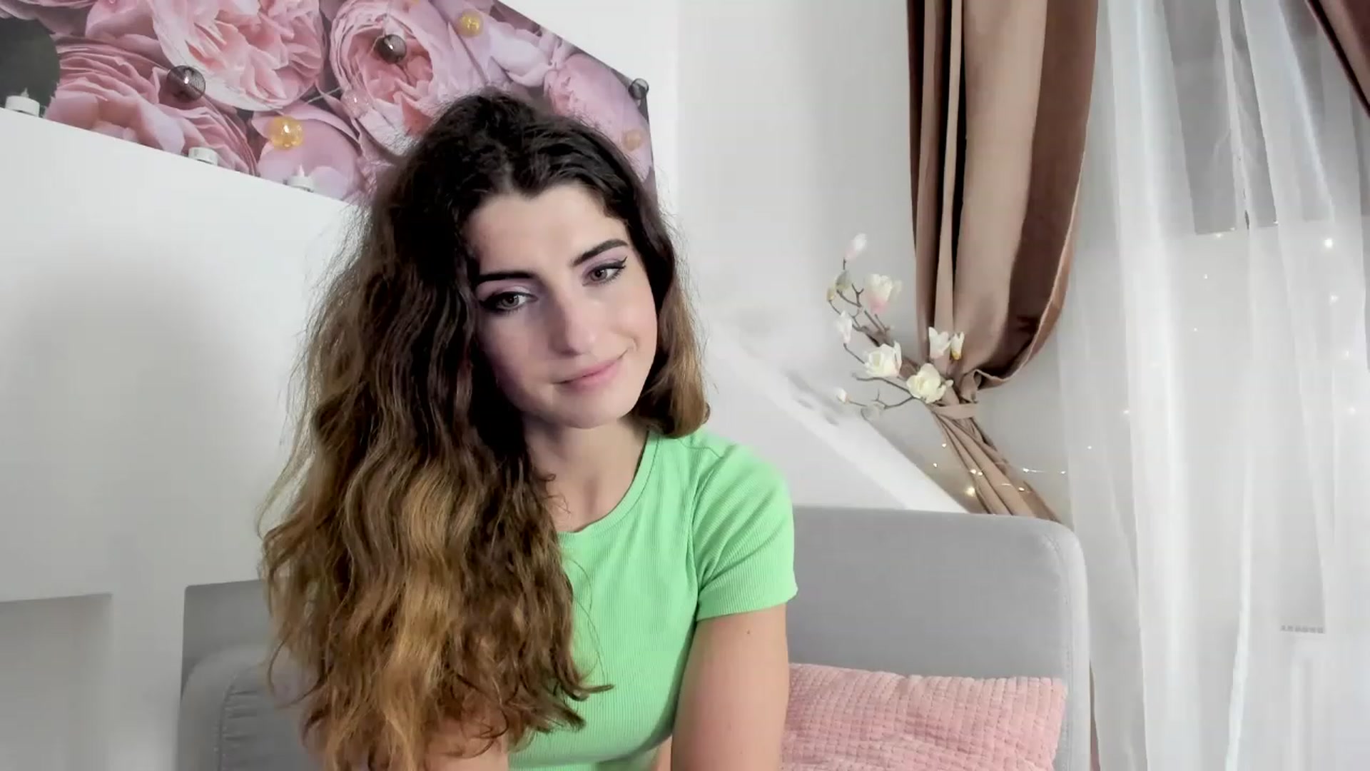 Gallery image thumbnail from EVA__LOVIA_'s myfreecams stream on, 11/20/2022, 16:52 image 20 of 20
