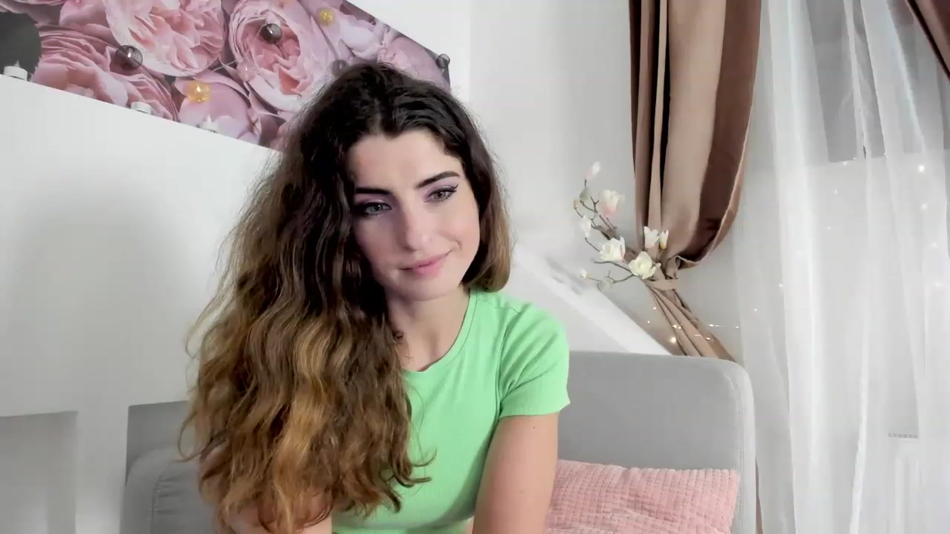 Gallery image thumbnail from EVA__LOVIA_'s myfreecams stream on, 11/20/2022, 16:52 image 14 of 20