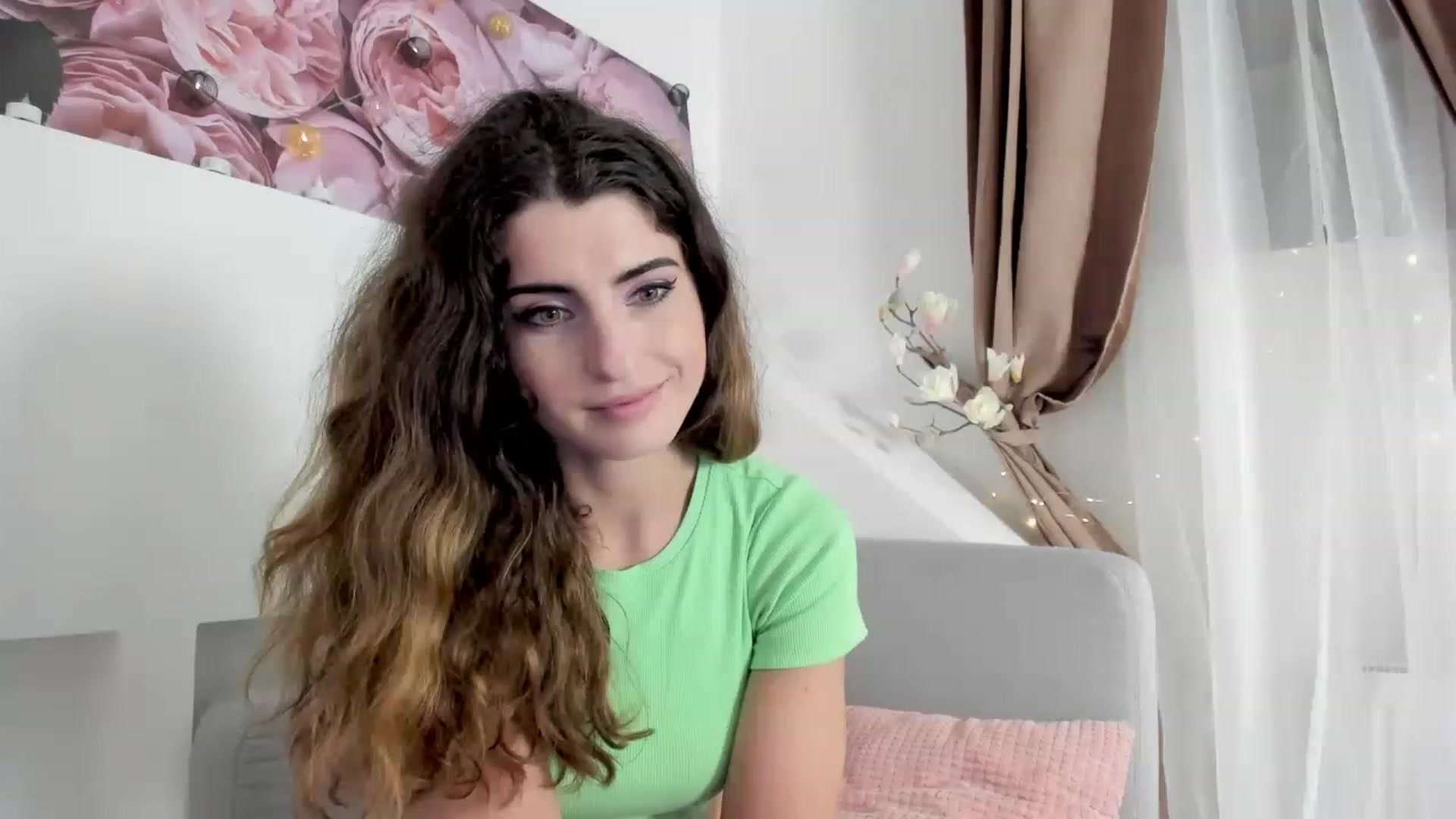 Gallery image thumbnail from EVA__LOVIA_'s myfreecams stream on, 11/20/2022, 16:52 image 16 of 20