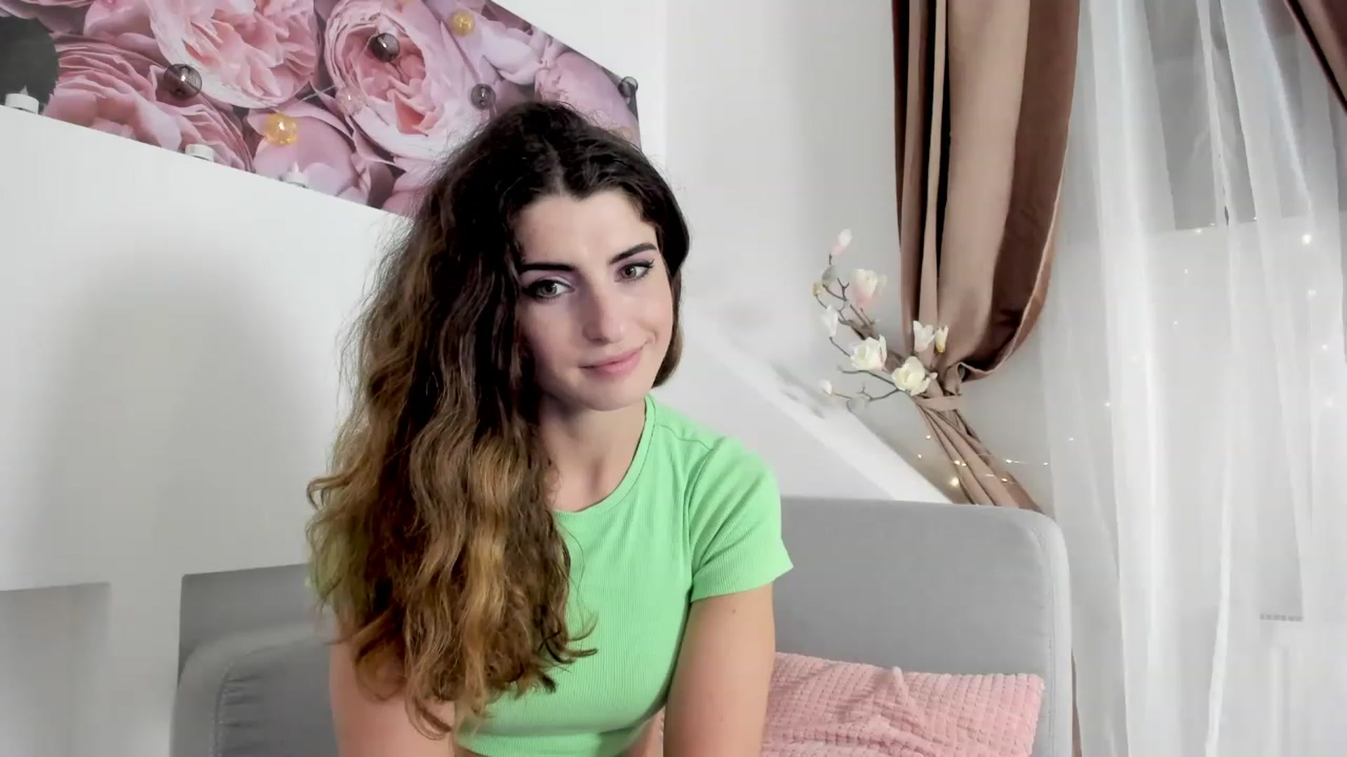 Gallery image thumbnail from EVA__LOVIA_'s myfreecams stream on, 11/20/2022, 16:52 image 8 of 20