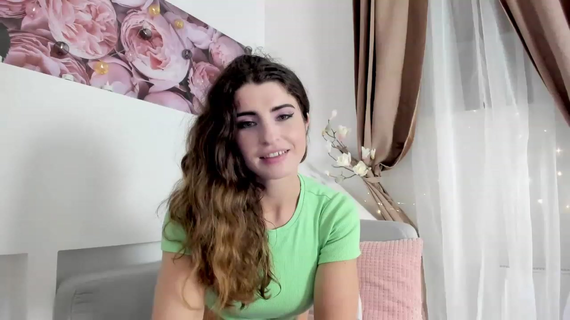 Gallery image thumbnail from EVA__LOVIA_'s myfreecams stream on, 11/20/2022, 18:09 image 1 of 20