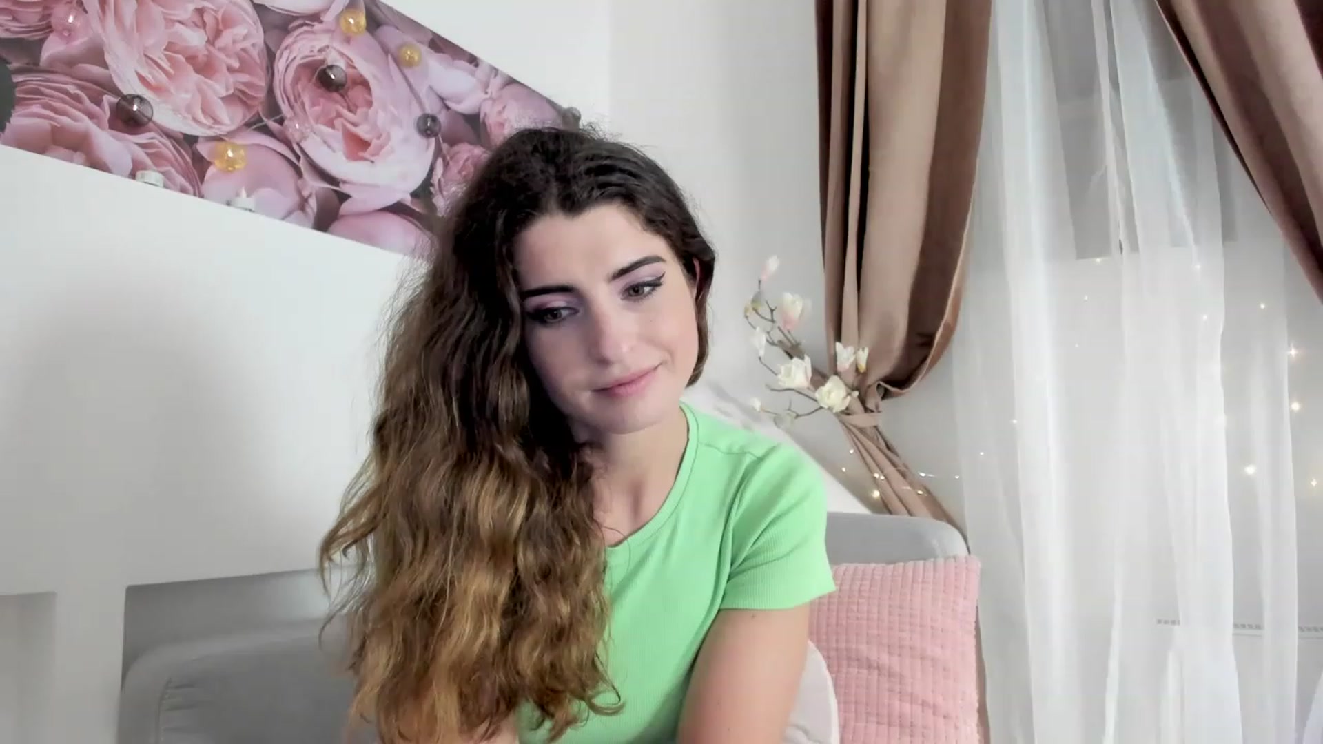 Gallery image thumbnail from EVA__LOVIA_'s myfreecams stream on, 11/20/2022, 18:09 image 5 of 20