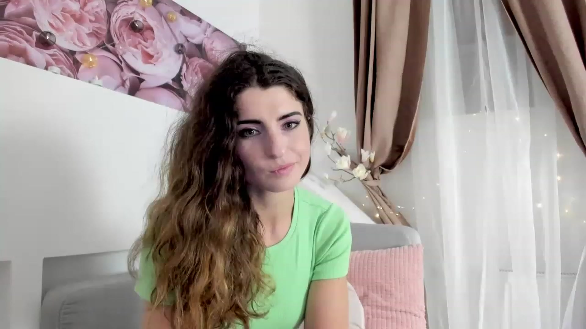 Gallery image thumbnail from EVA__LOVIA_'s myfreecams stream on, 11/20/2022, 18:46 image 4 of 20