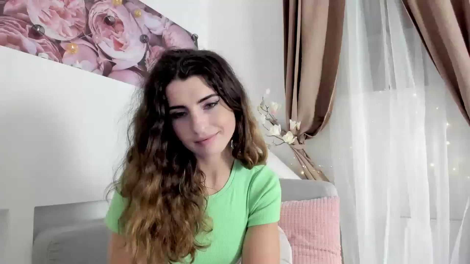 Gallery image thumbnail from EVA__LOVIA_'s myfreecams stream on, 11/20/2022, 18:46 image 8 of 20