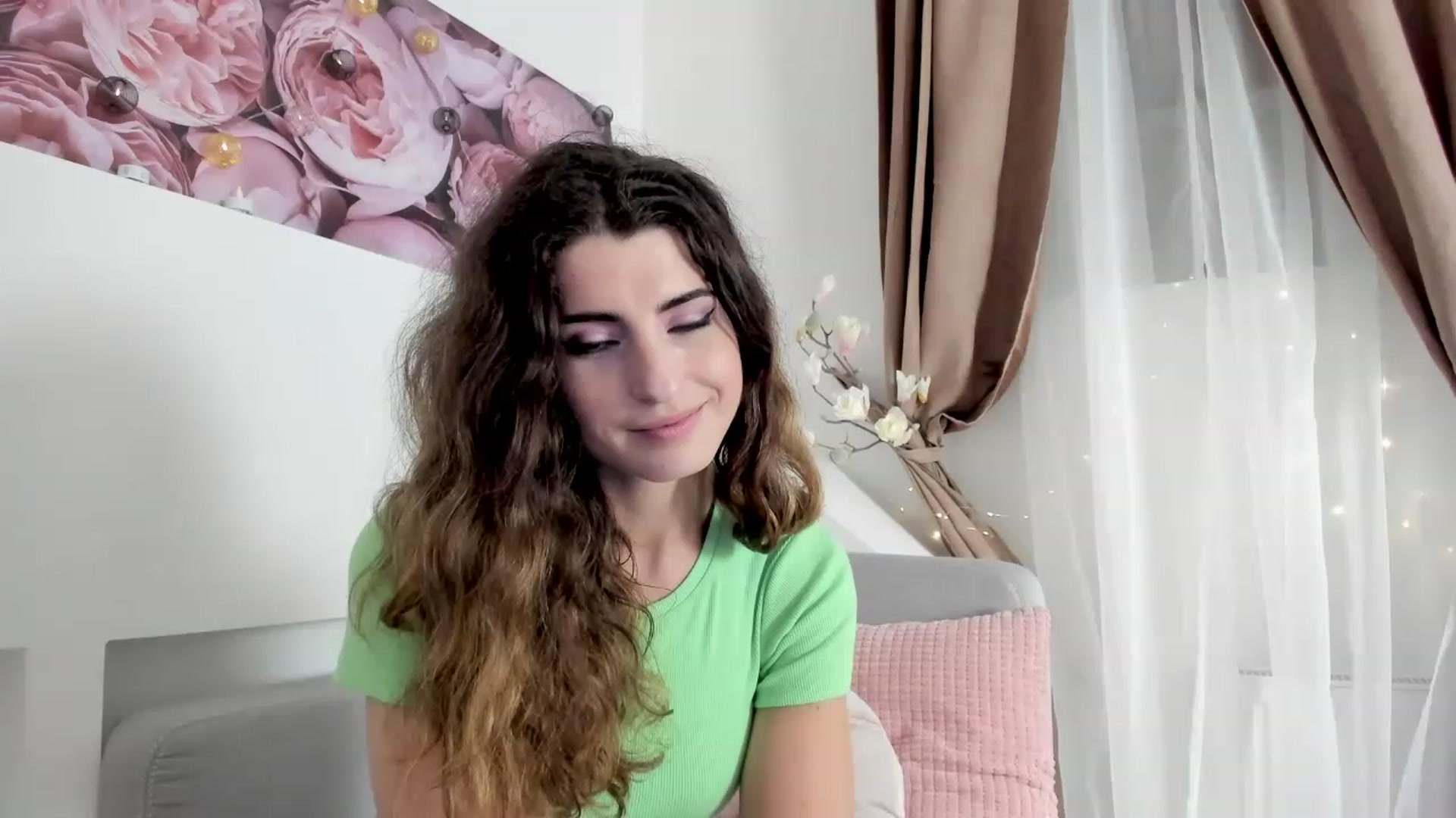 Gallery image thumbnail from EVA__LOVIA_'s myfreecams stream on, 11/20/2022, 18:46 image 10 of 20