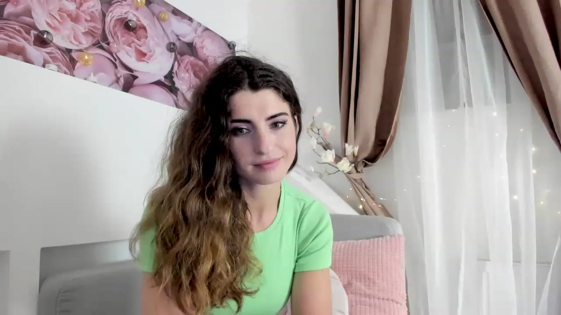 Gallery image thumbnail from EVA__LOVIA_'s myfreecams stream on, 11/20/2022, 18:46 image 5 of 20
