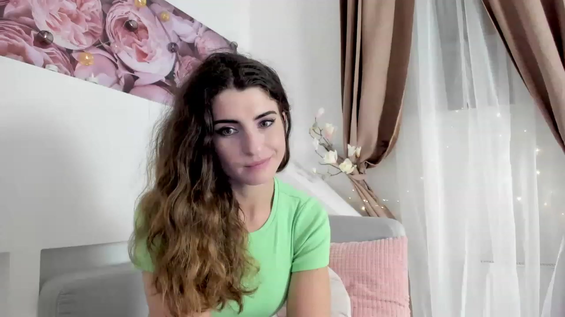Gallery image thumbnail from EVA__LOVIA_'s myfreecams stream on, 11/20/2022, 18:46 image 6 of 20