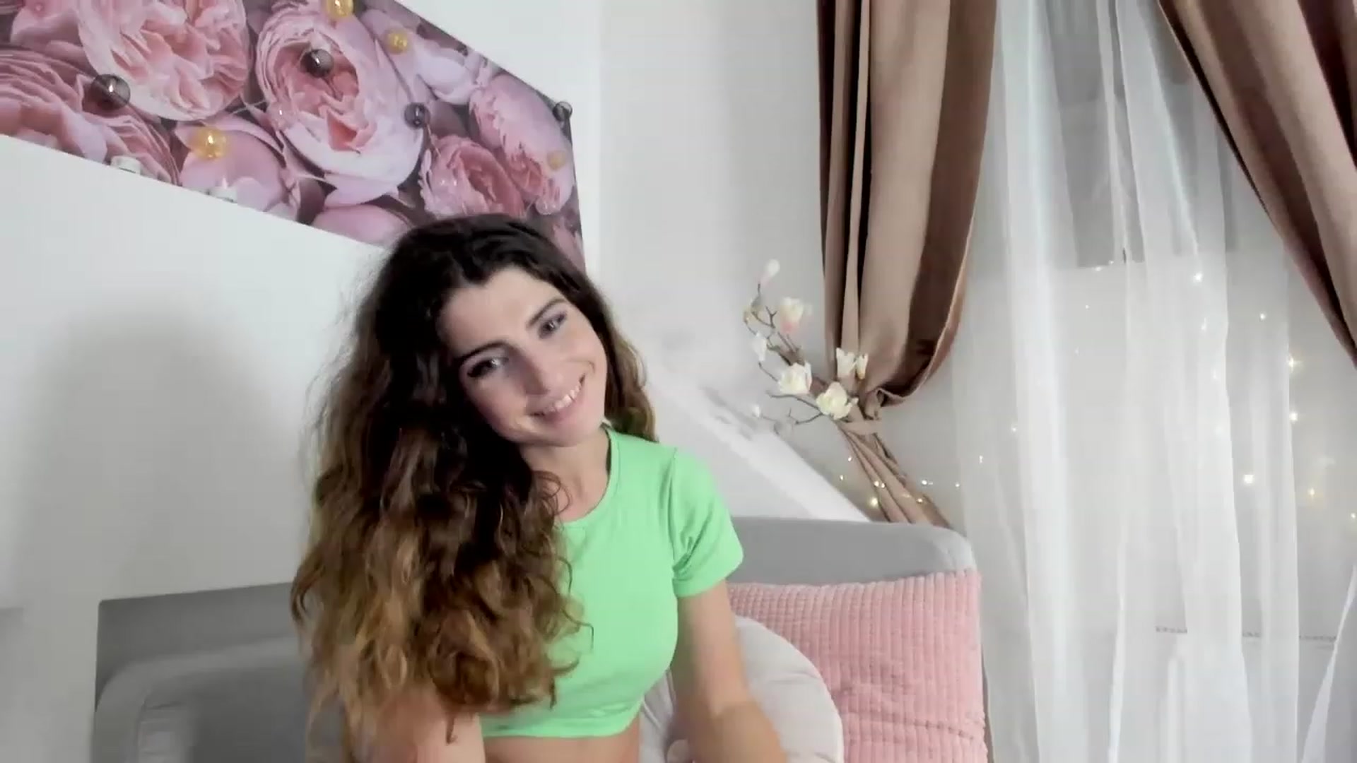 Gallery image thumbnail from EVA__LOVIA_'s myfreecams stream on, 11/20/2022, 18:46 image 7 of 20