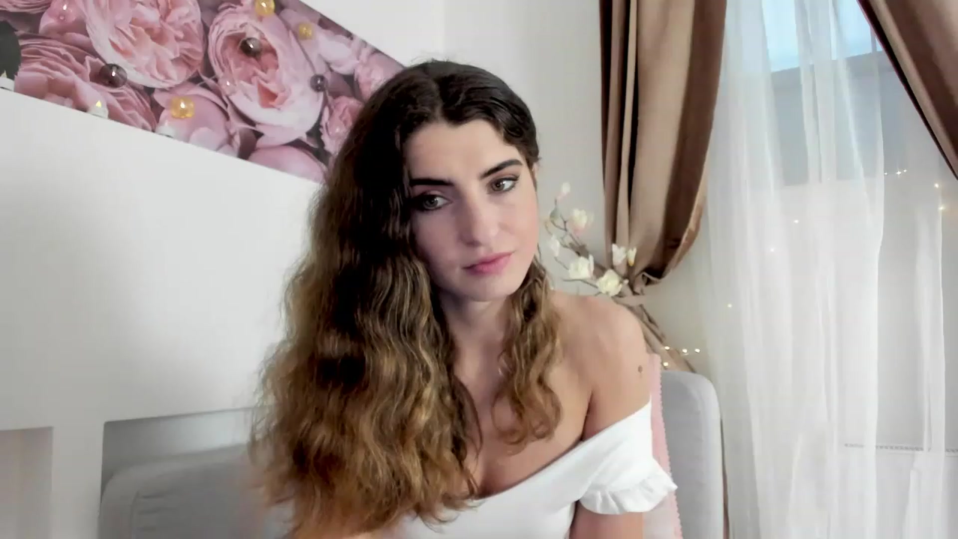 Gallery image thumbnail from EVA__LOVIA_'s myfreecams stream on, 11/23/2022, 11:33 image 3 of 20