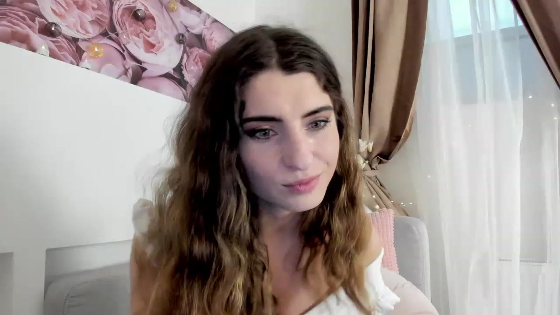 Gallery image thumbnail from EVA__LOVIA_'s myfreecams stream on, 11/23/2022, 11:33 image 11 of 20