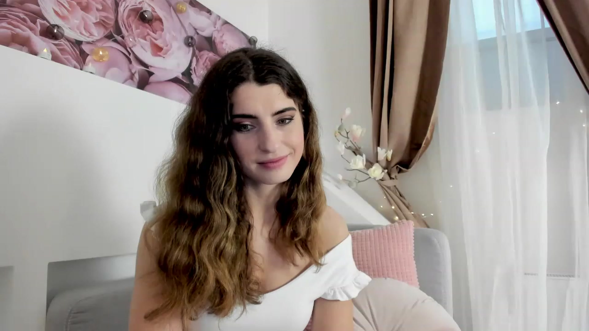 Gallery image thumbnail from EVA__LOVIA_'s myfreecams stream on, 11/23/2022, 11:33 image 12 of 20
