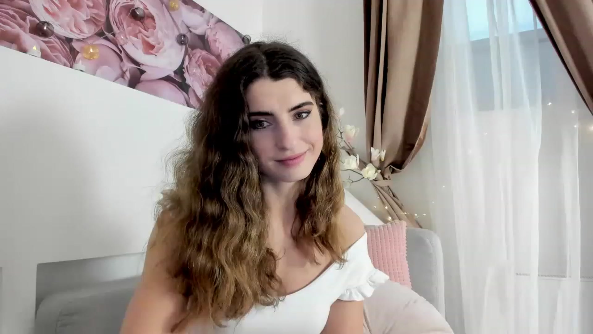 Gallery image thumbnail from EVA__LOVIA_'s myfreecams stream on, 11/23/2022, 11:33 image 10 of 20