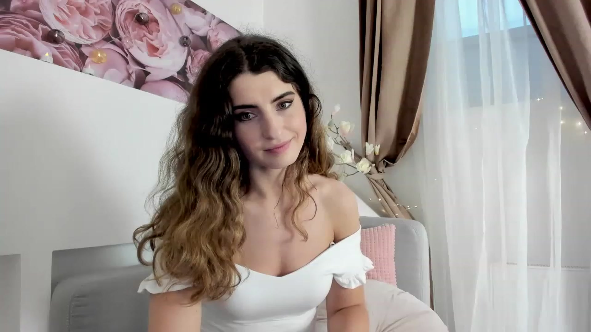 Gallery image thumbnail from EVA__LOVIA_'s myfreecams stream on, 11/23/2022, 13:30 image 5 of 20