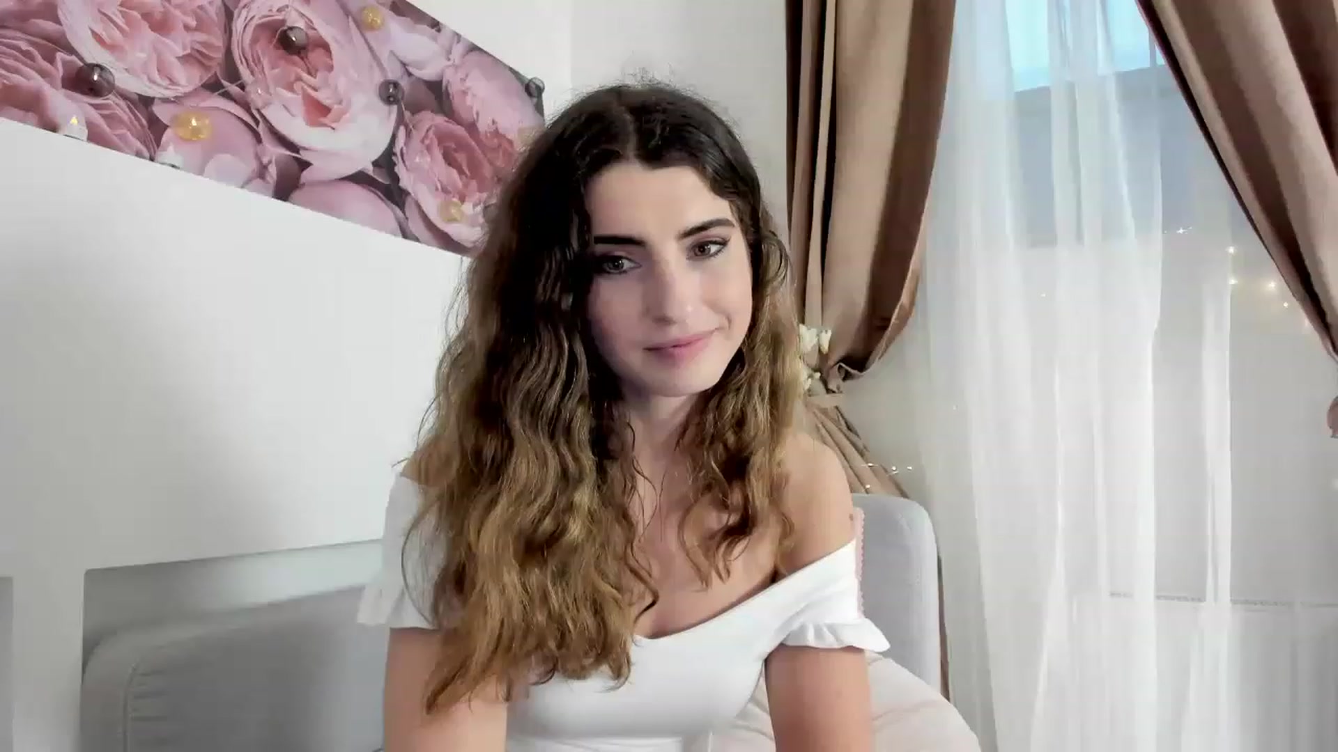 Gallery image thumbnail from EVA__LOVIA_'s myfreecams stream on, 11/23/2022, 13:30 image 14 of 20
