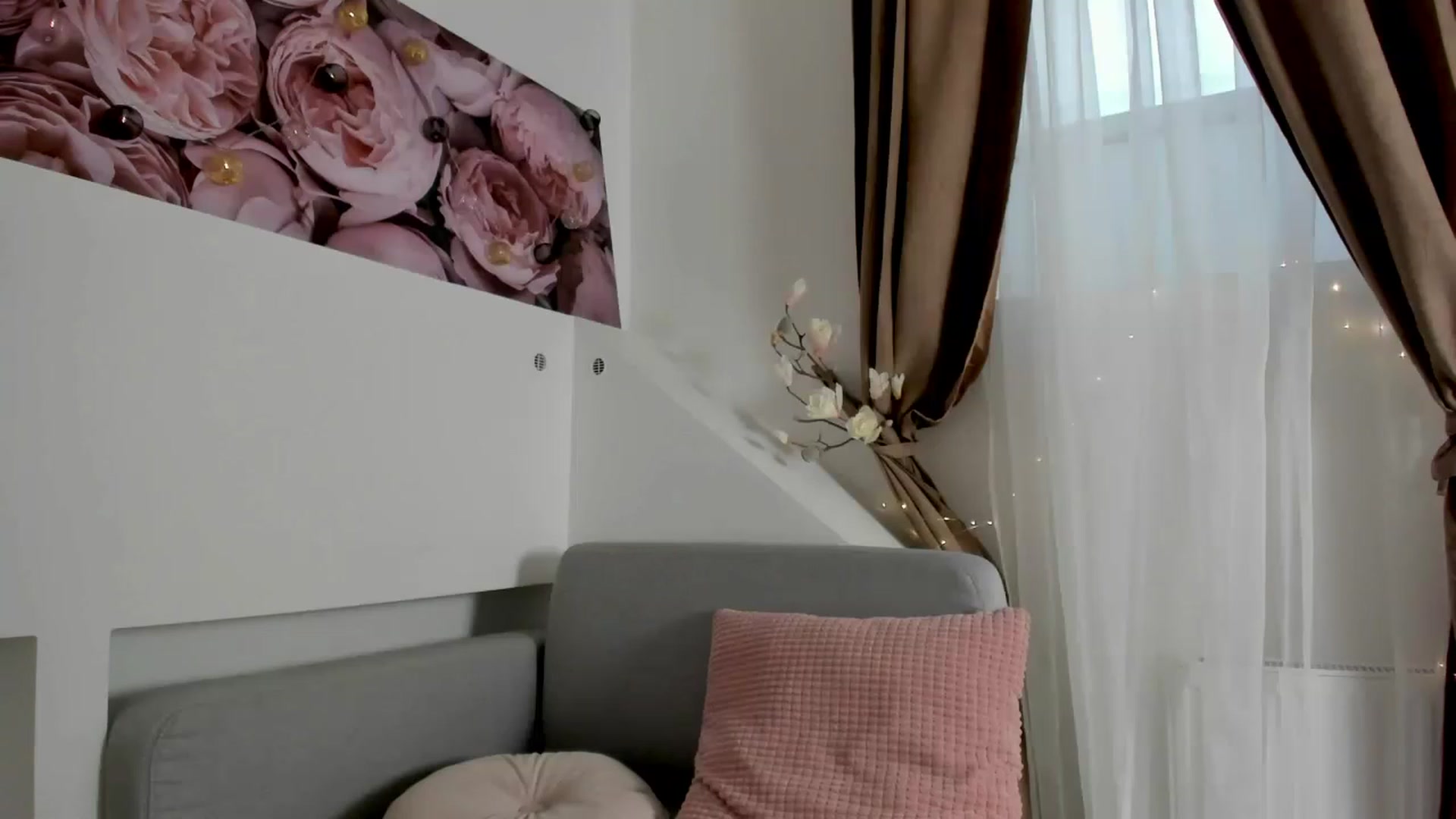 Gallery image thumbnail from EVA__LOVIA_'s myfreecams stream on, 11/26/2022, 11:02 image 7 of 20