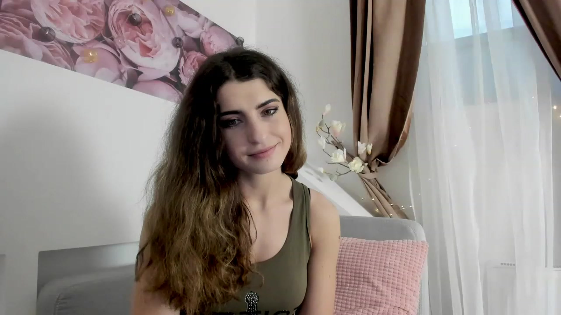 Gallery image thumbnail from EVA__LOVIA_'s myfreecams stream on, 11/27/2022, 09:42 image 19 of 20