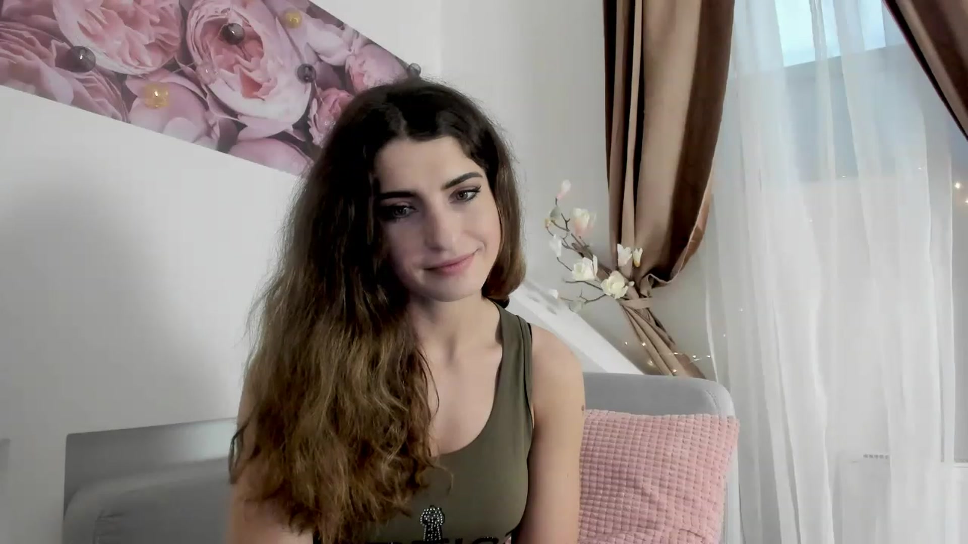 Gallery image thumbnail from EVA__LOVIA_'s myfreecams stream on, 11/27/2022, 09:42 image 18 of 20