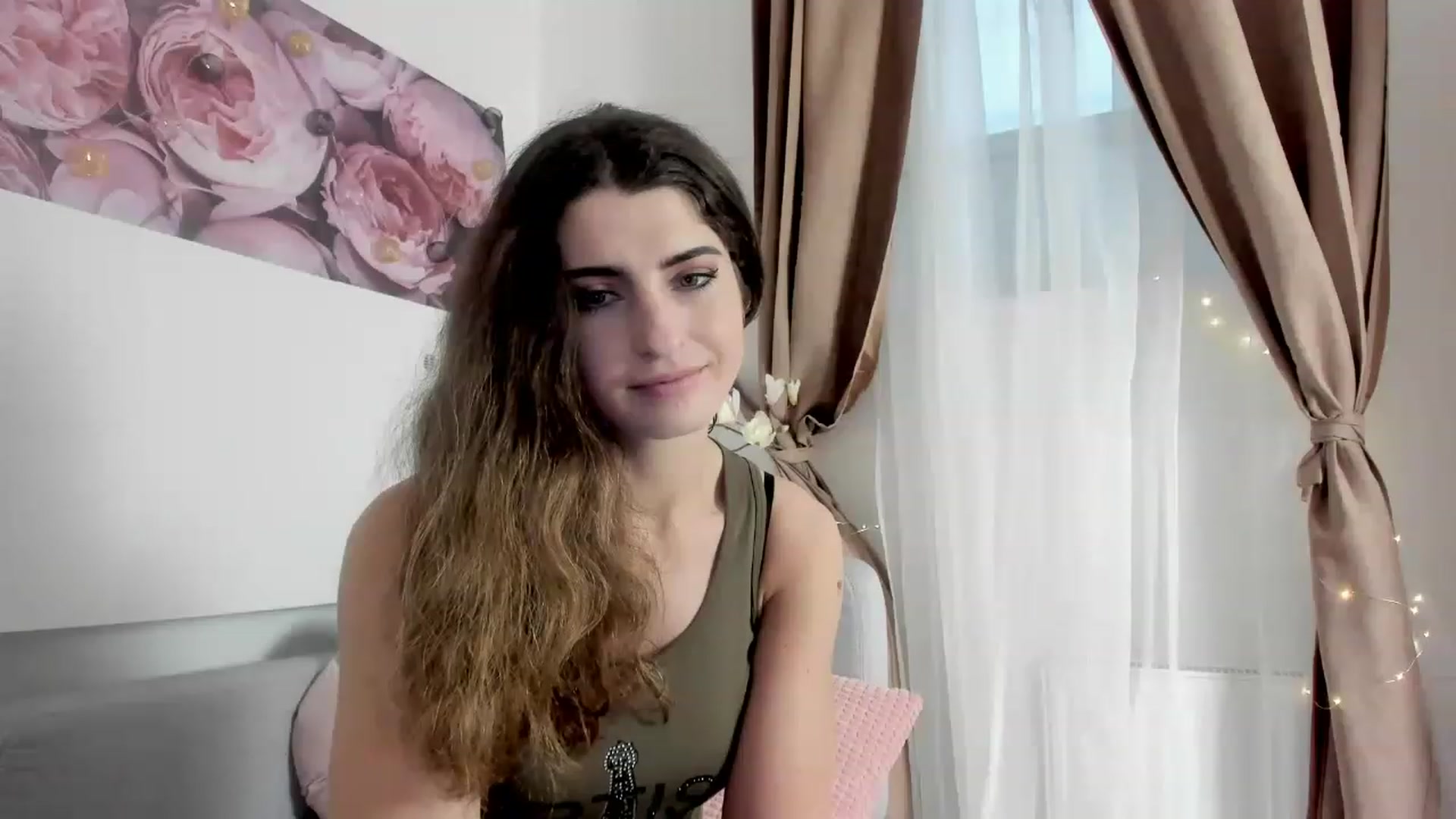 Gallery image thumbnail from EVA__LOVIA_'s myfreecams stream on, 11/27/2022, 13:07 image 4 of 20