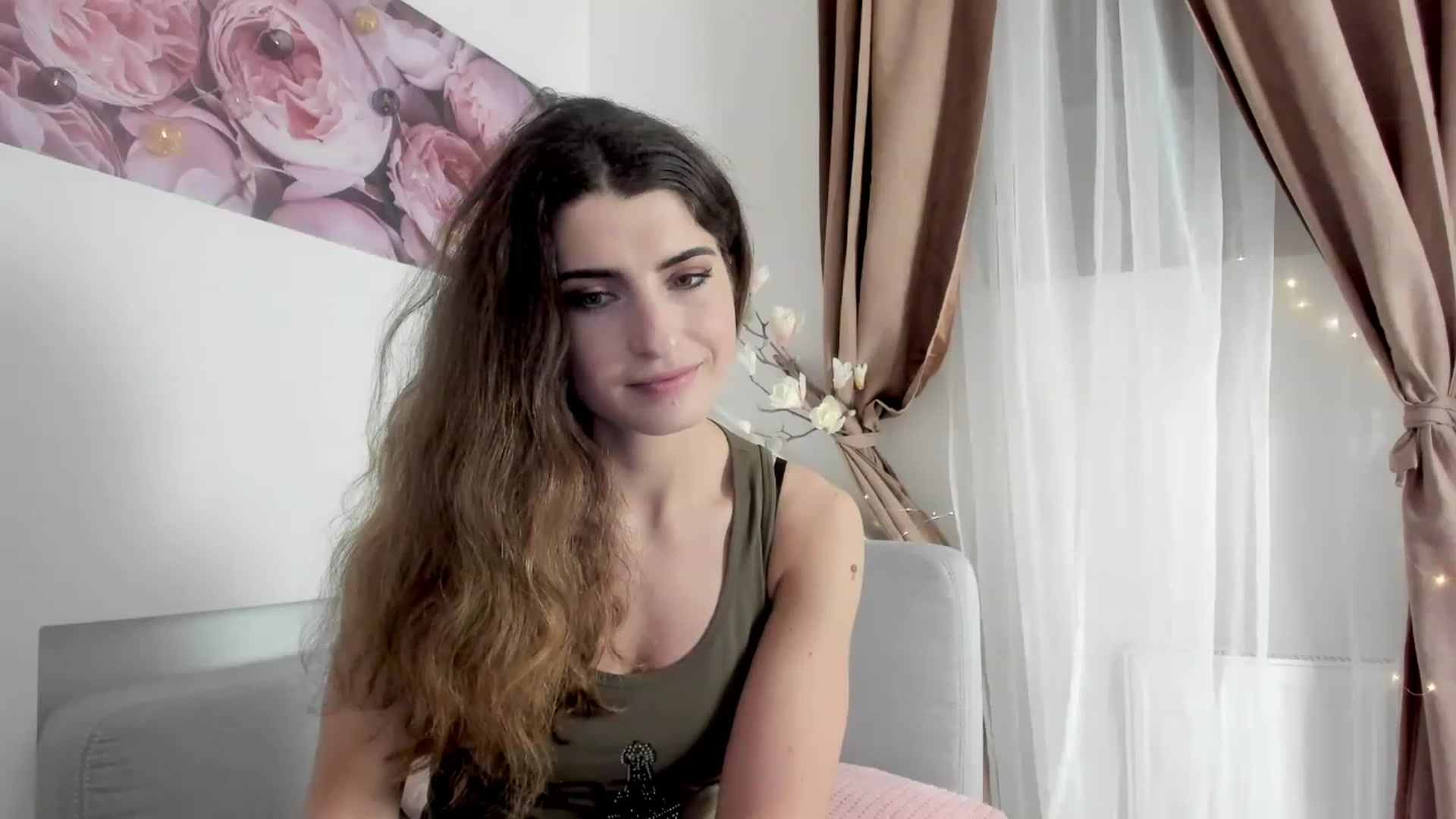 Gallery image thumbnail from EVA__LOVIA_'s myfreecams stream on, 11/27/2022, 15:07 image 19 of 20