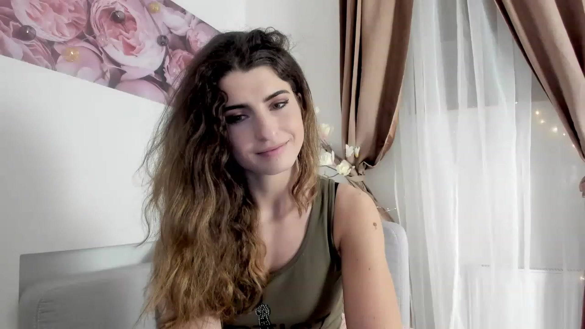 Gallery image thumbnail from EVA__LOVIA_'s myfreecams stream on, 11/27/2022, 16:41 image 15 of 20