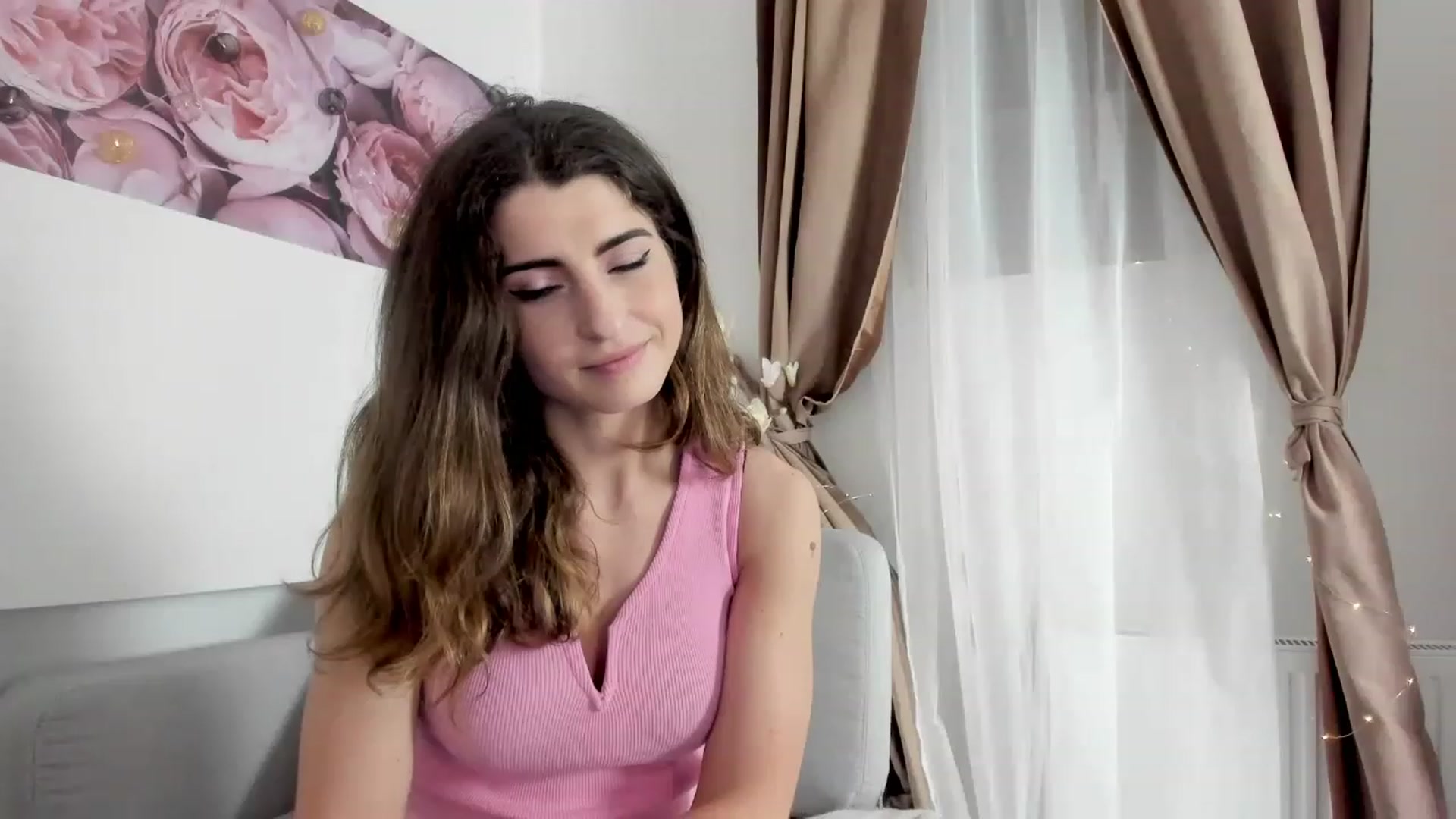 Gallery image thumbnail from EVA__LOVIA_'s myfreecams stream on, 12/04/2022, 18:33 image 18 of 20