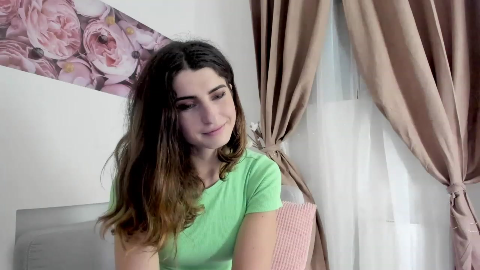 Gallery image thumbnail from EVA__LOVIA_'s myfreecams stream on, 12/05/2022, 16:34 image 4 of 20