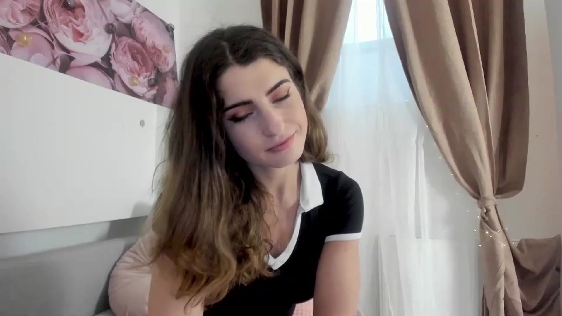 Gallery image thumbnail from EVA__LOVIA_'s myfreecams stream on, 12/07/2022, 10:10 image 6 of 20