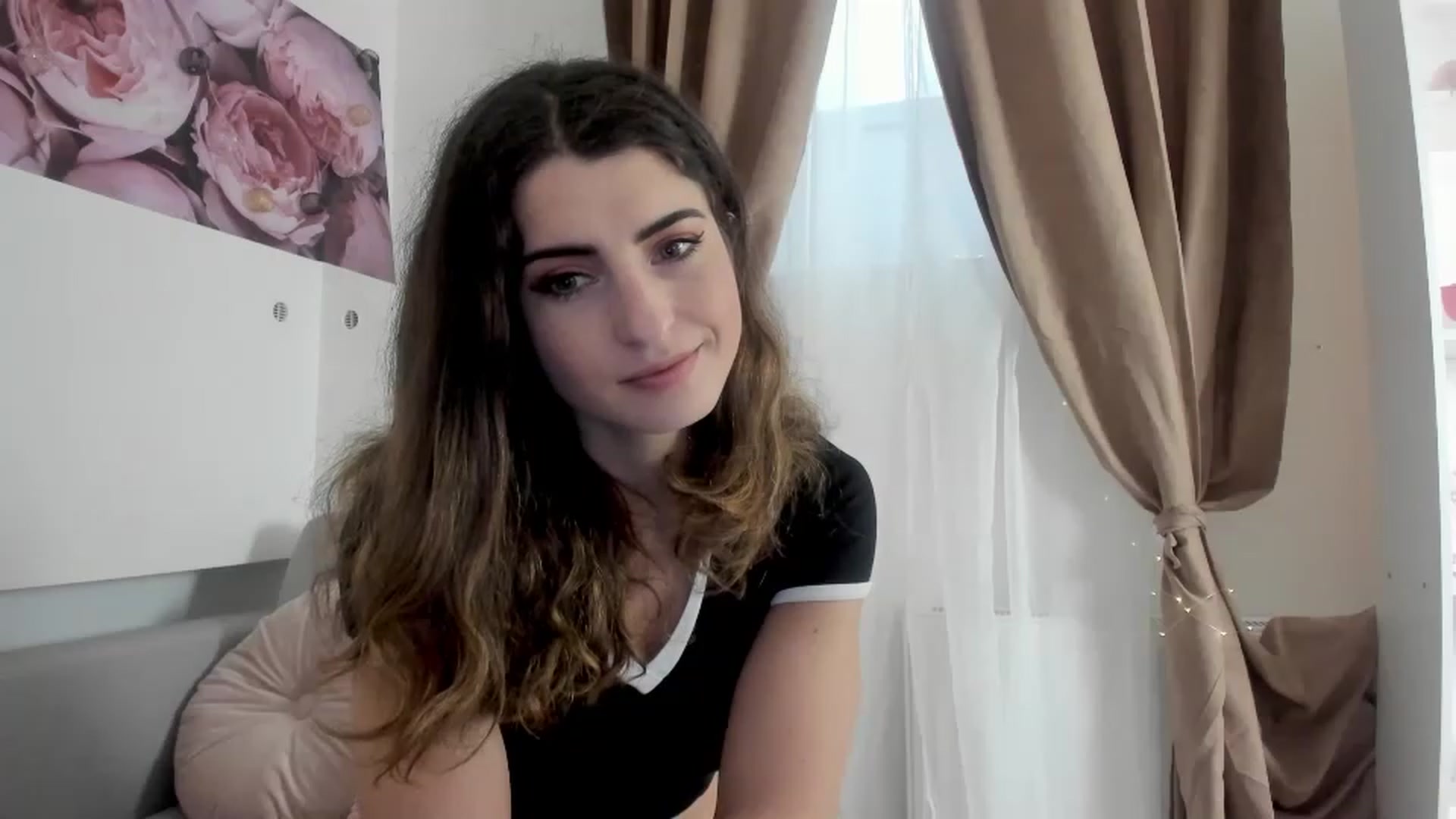 Gallery image thumbnail from EVA__LOVIA_'s myfreecams stream on, 12/07/2022, 10:10 image 14 of 20