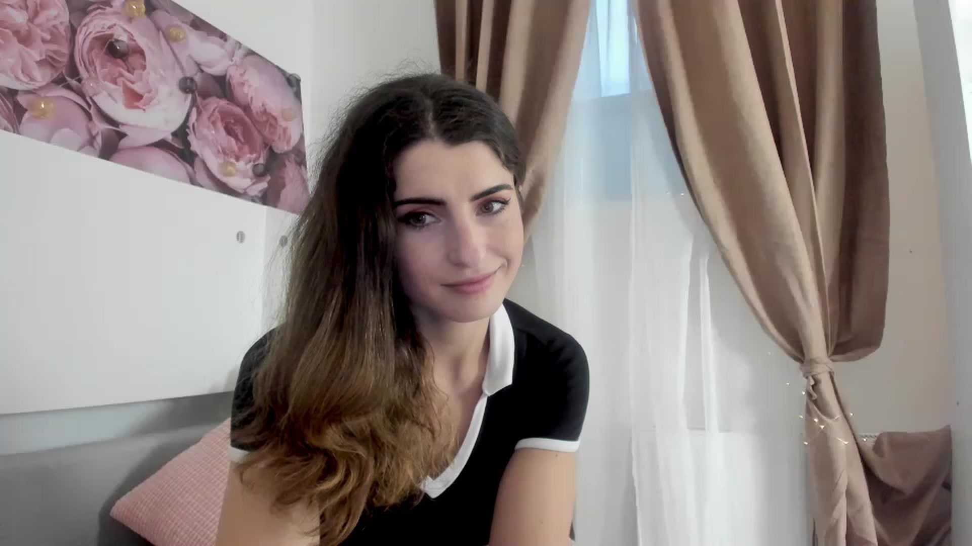 Gallery image thumbnail from EVA__LOVIA_'s myfreecams stream on, 12/07/2022, 14:00 image 13 of 20