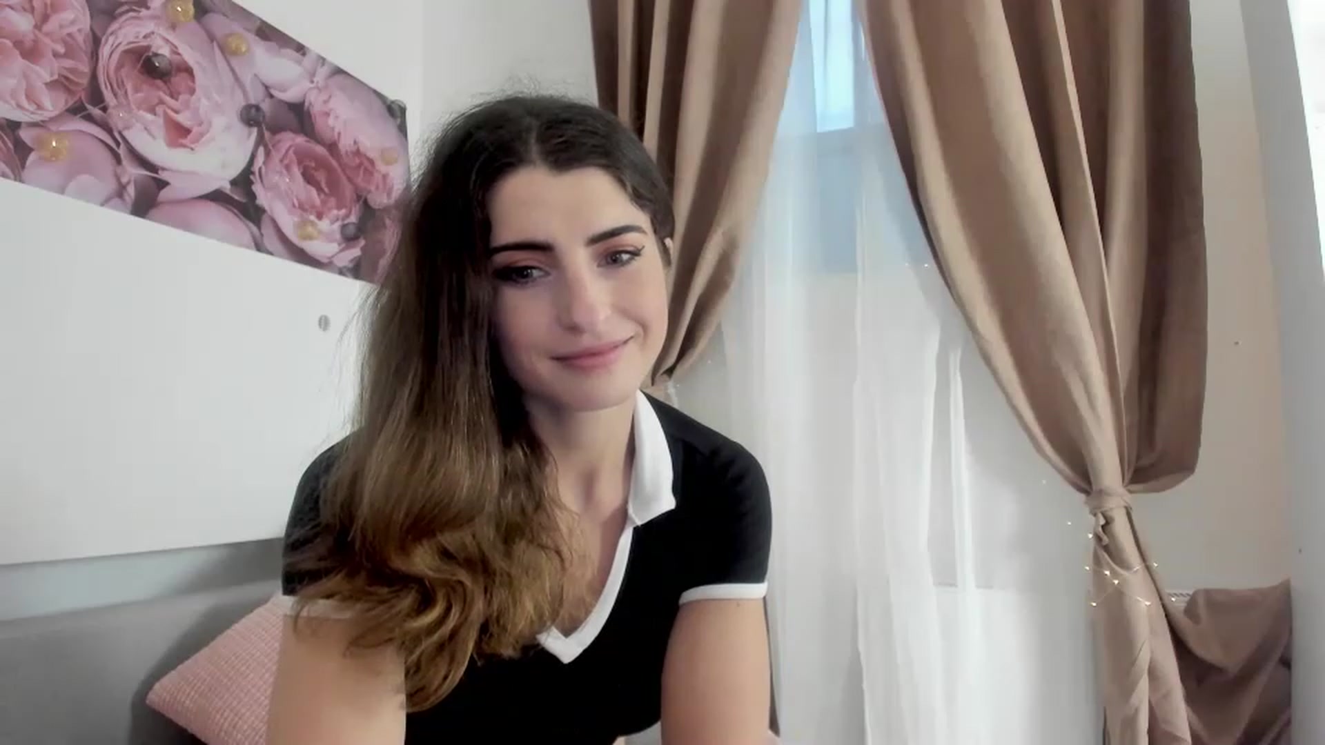 Gallery image thumbnail from EVA__LOVIA_'s myfreecams stream on, 12/07/2022, 14:00 image 17 of 20