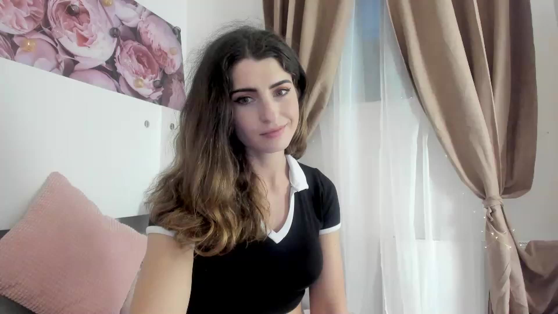 Gallery image thumbnail from EVA__LOVIA_'s myfreecams stream on, 12/07/2022, 15:43 image 5 of 20