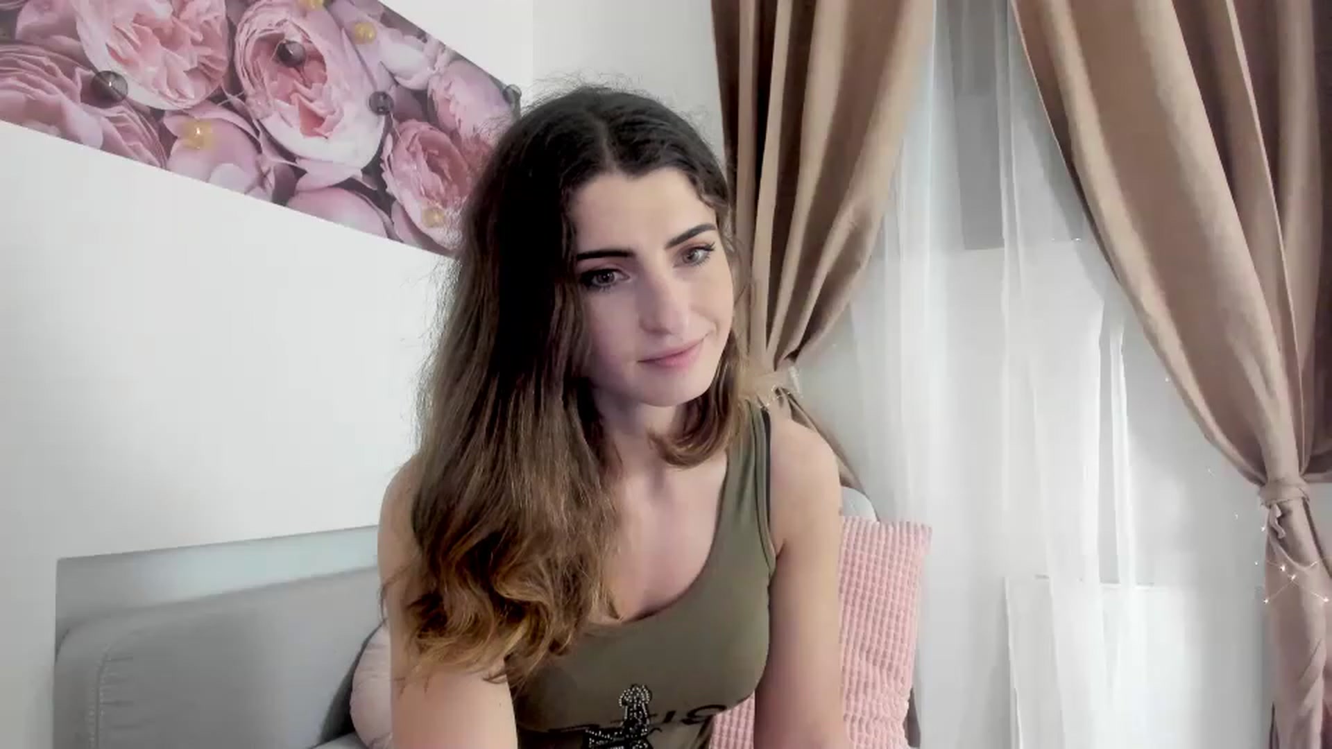 Gallery image thumbnail from EVA__LOVIA_'s myfreecams stream on, 12/07/2022, 17:51 image 15 of 20