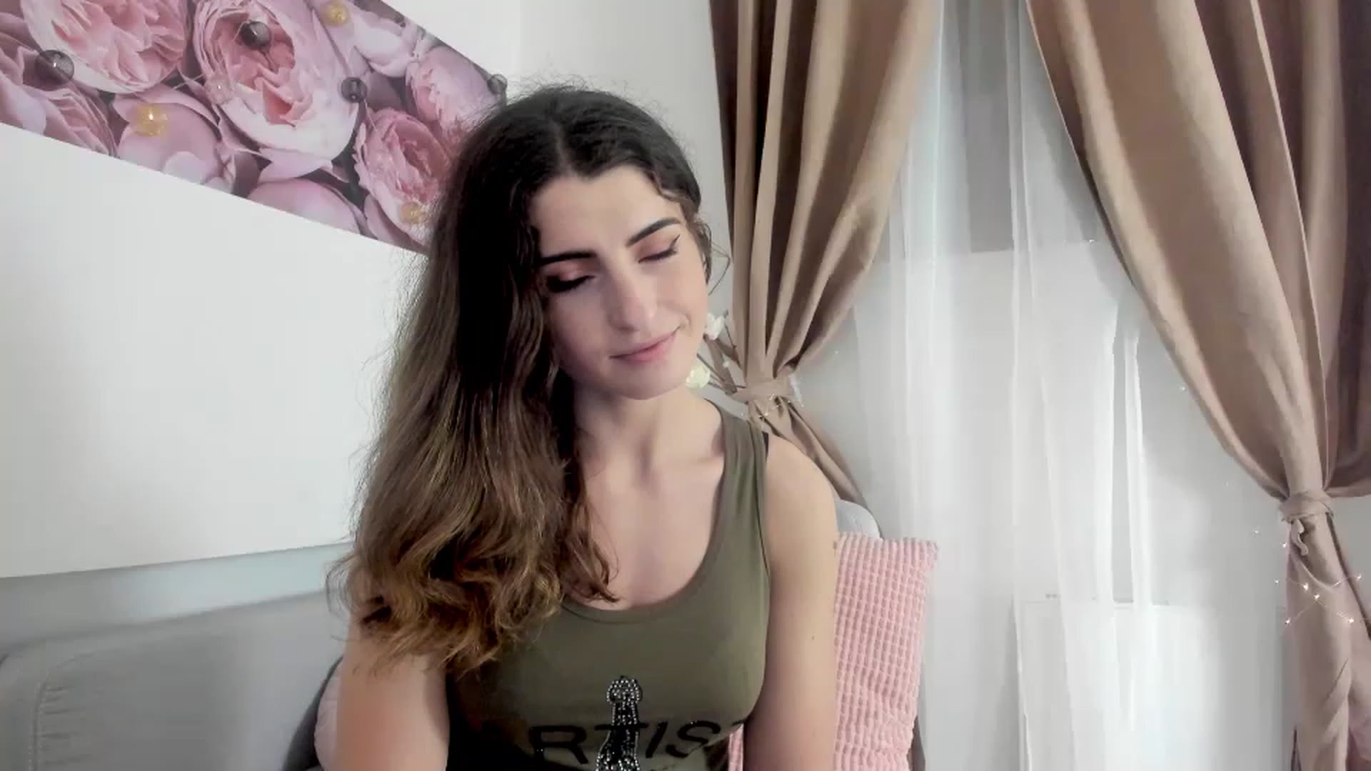Gallery image thumbnail from EVA__LOVIA_'s myfreecams stream on, 12/07/2022, 17:51 image 7 of 20