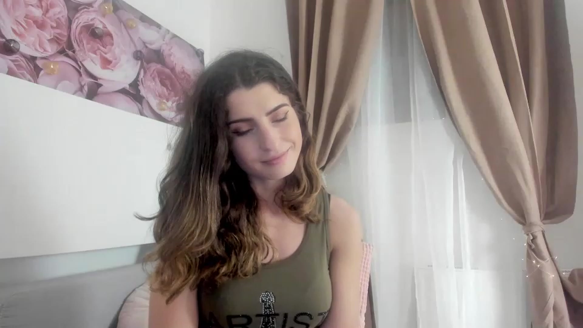 Gallery image thumbnail from EVA__LOVIA_'s myfreecams stream on, 12/07/2022, 18:39 image 19 of 20
