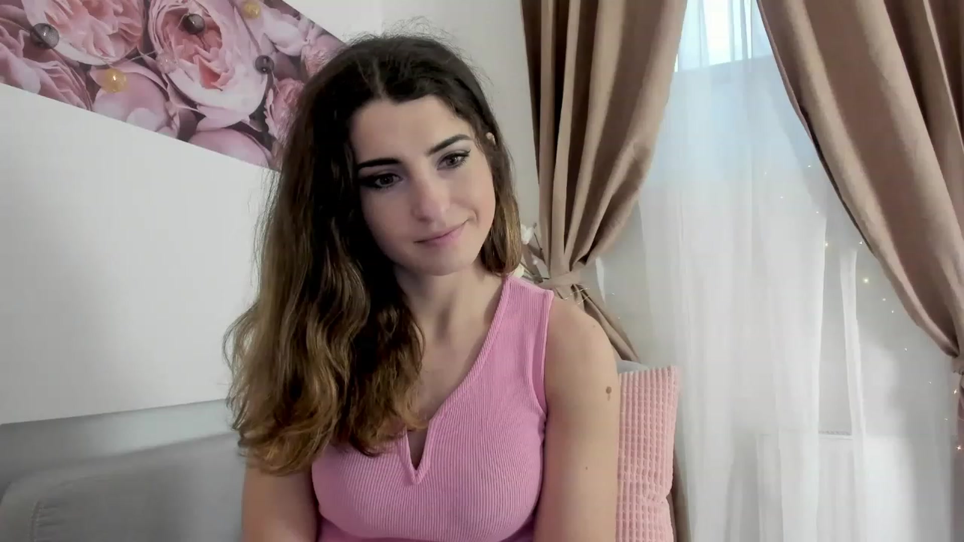 Gallery image thumbnail from EVA__LOVIA_'s myfreecams stream on, 12/15/2022, 11:34 image 1 of 20