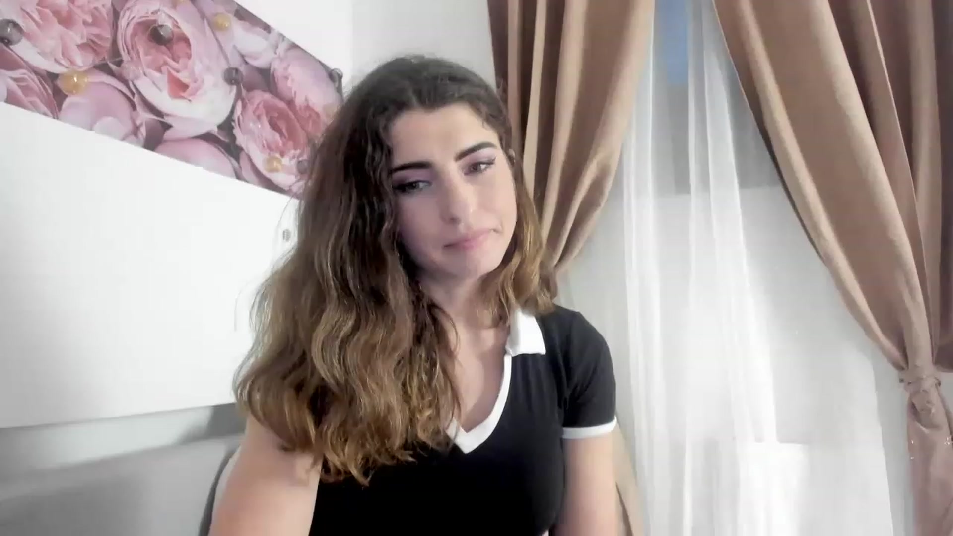 Gallery image thumbnail from EVA__LOVIA_'s myfreecams stream on, 12/27/2022, 15:16 image 17 of 20
