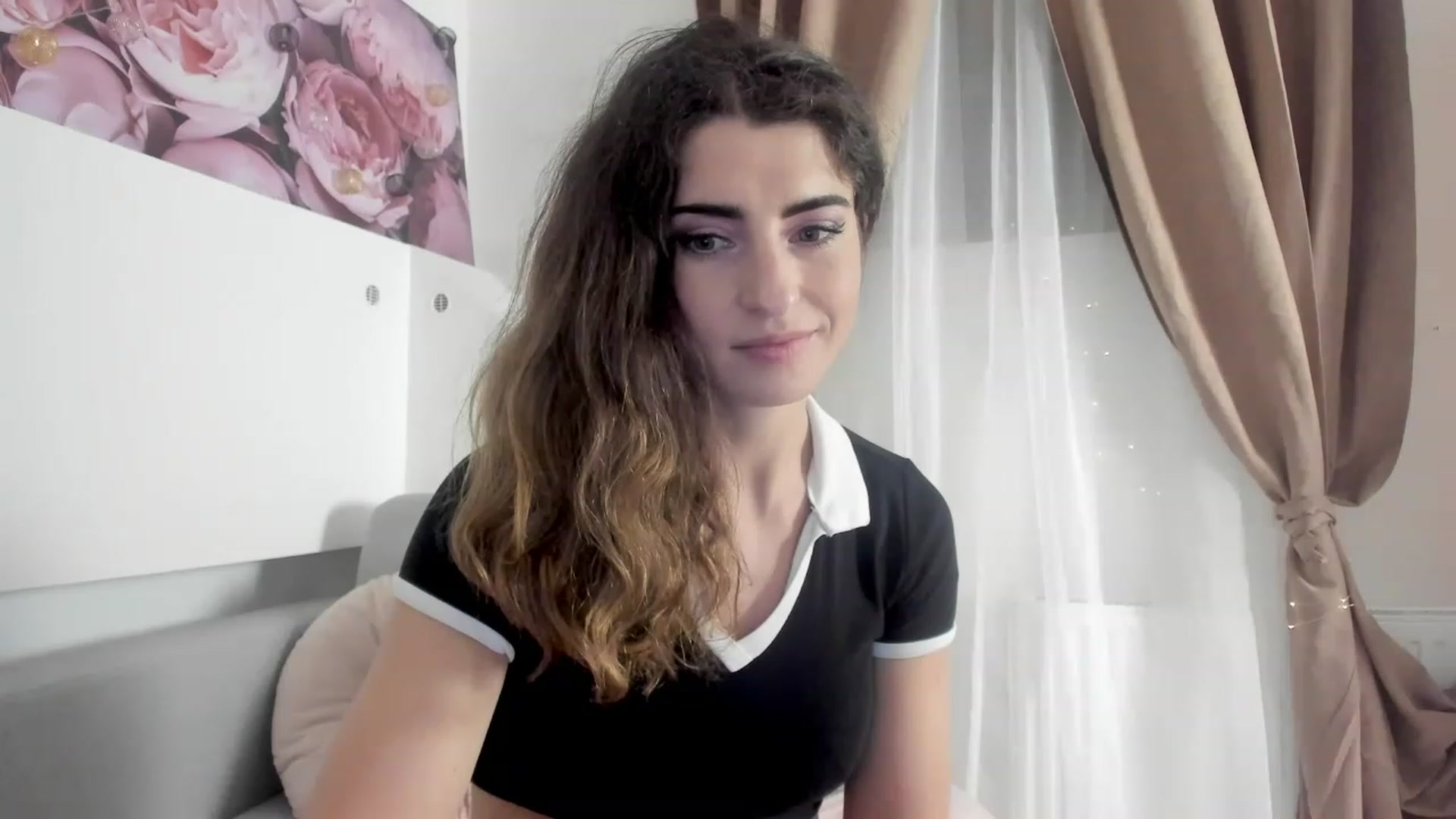 Gallery image thumbnail from EVA__LOVIA_'s myfreecams stream on, 12/27/2022, 18:17 image 15 of 20