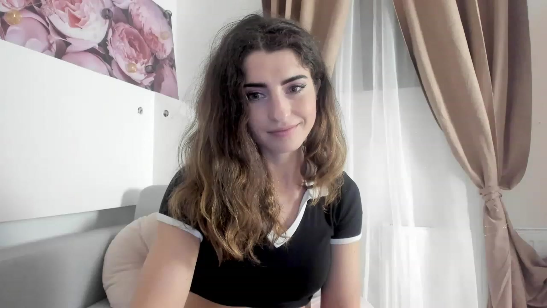 Gallery image thumbnail from EVA__LOVIA_'s myfreecams stream on, 12/27/2022, 18:17 image 8 of 20