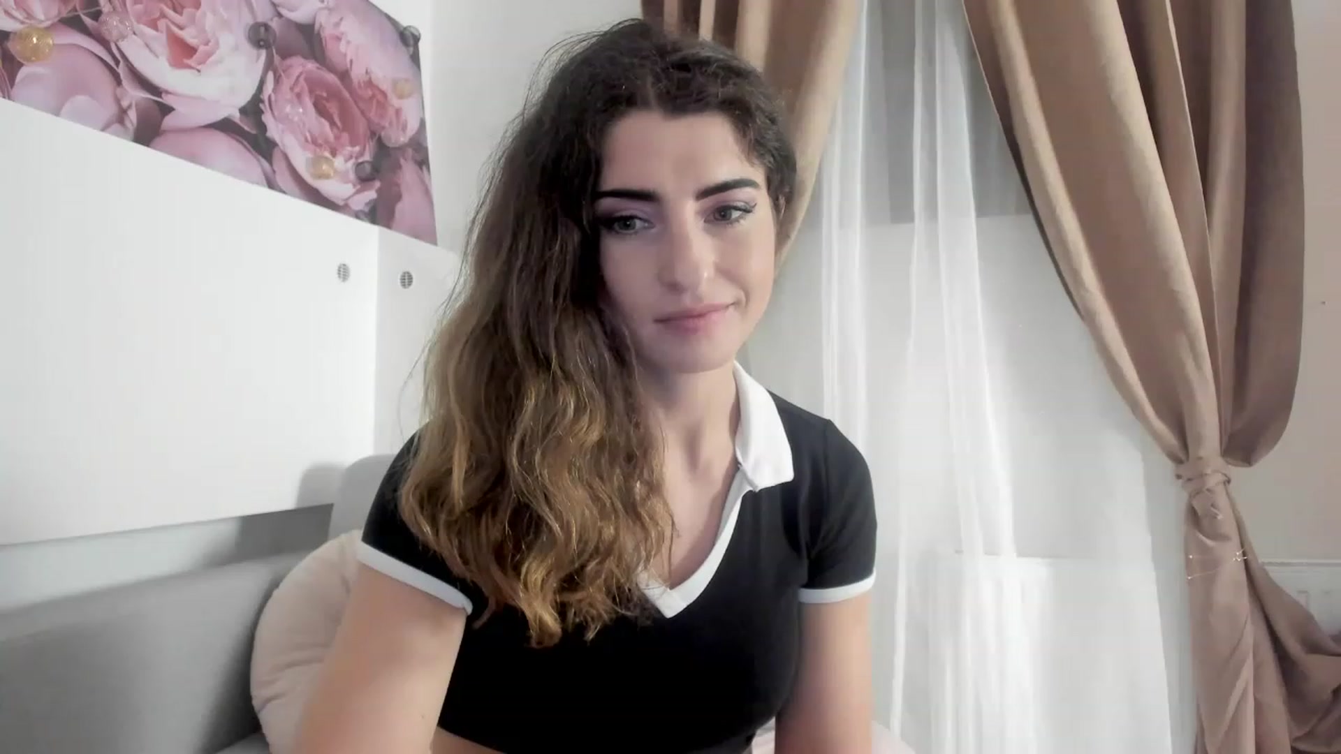 Gallery image thumbnail from EVA__LOVIA_'s myfreecams stream on, 12/27/2022, 18:17 image 14 of 20