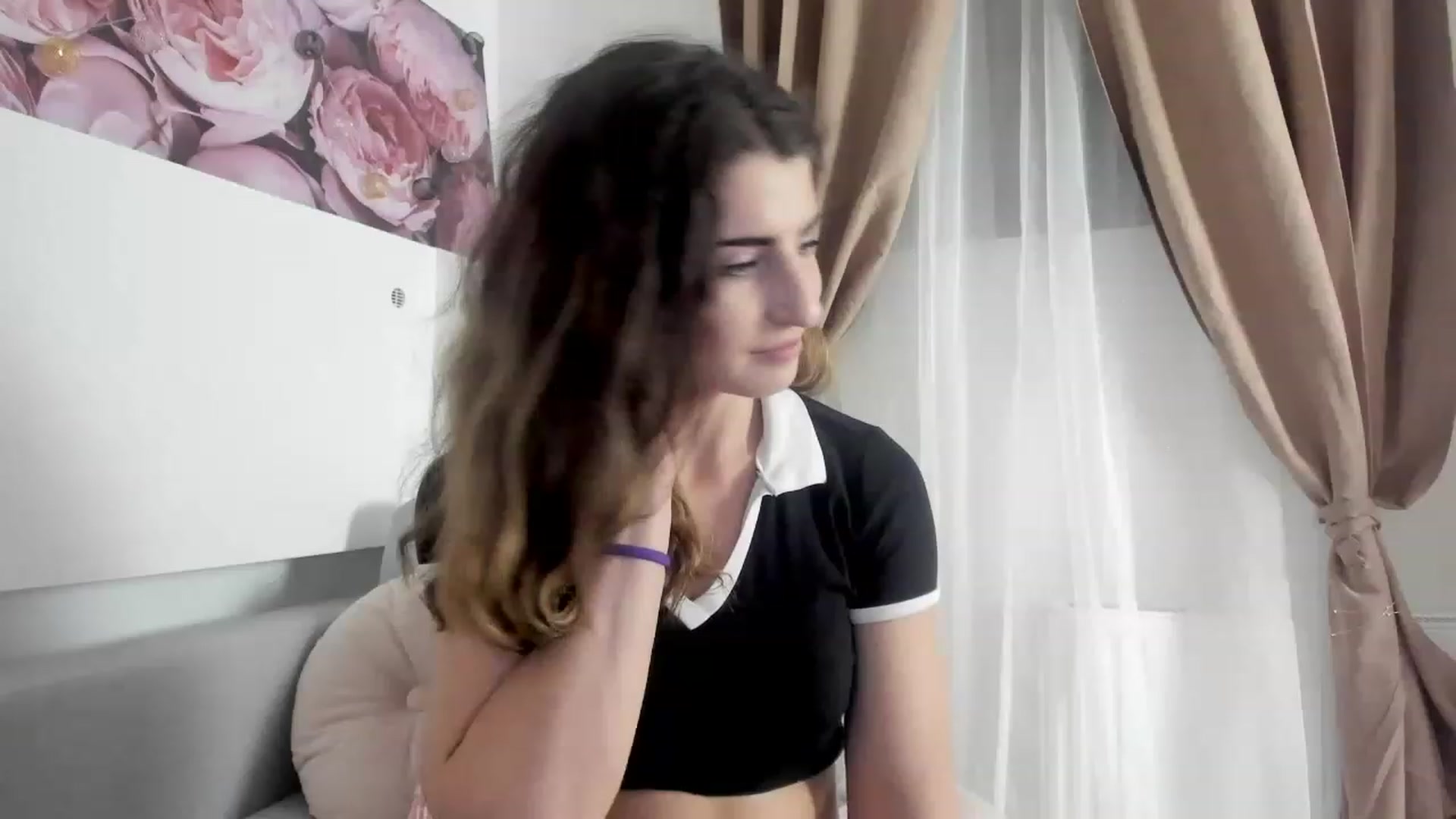 Gallery image thumbnail from EVA__LOVIA_'s myfreecams stream on, 12/27/2022, 18:17 image 5 of 20