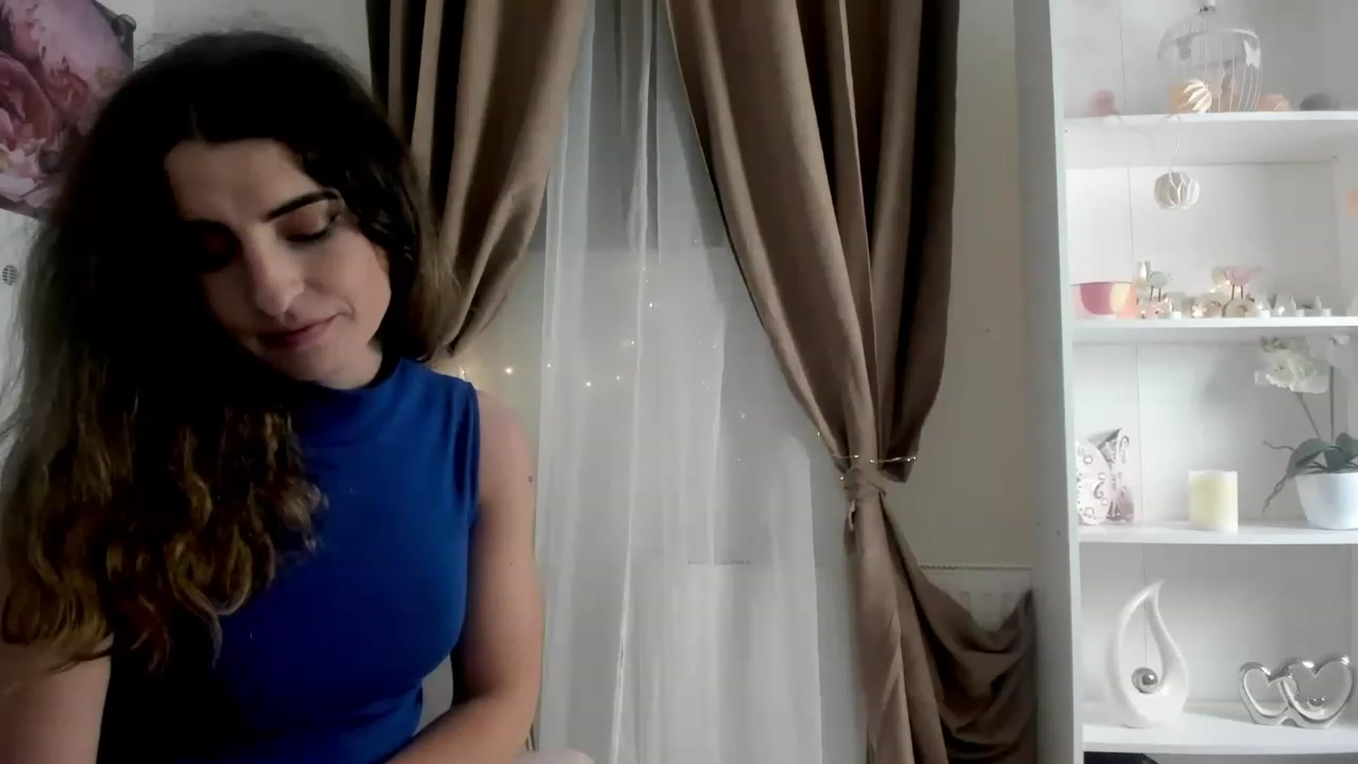 Gallery image thumbnail from EVA__LOVIA_'s myfreecams stream on, 12/30/2022, 18:01 image 17 of 20