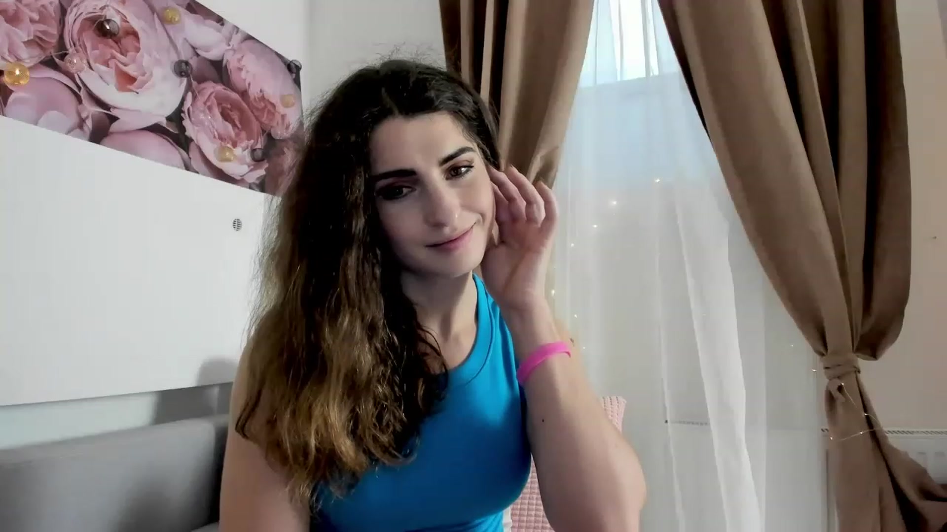 Gallery image thumbnail from EVA__LOVIA_'s myfreecams stream on, 01/06/2023, 14:06 image 3 of 20