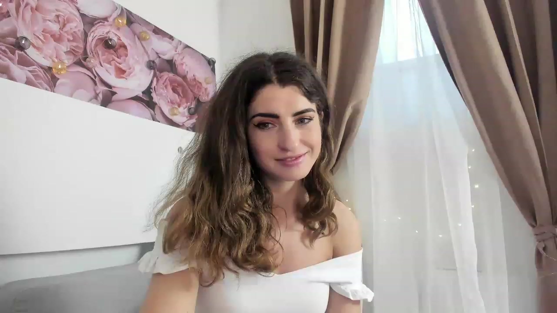 Gallery image thumbnail from EVA__LOVIA_'s myfreecams stream on, 01/12/2023, 10:22 image 16 of 20
