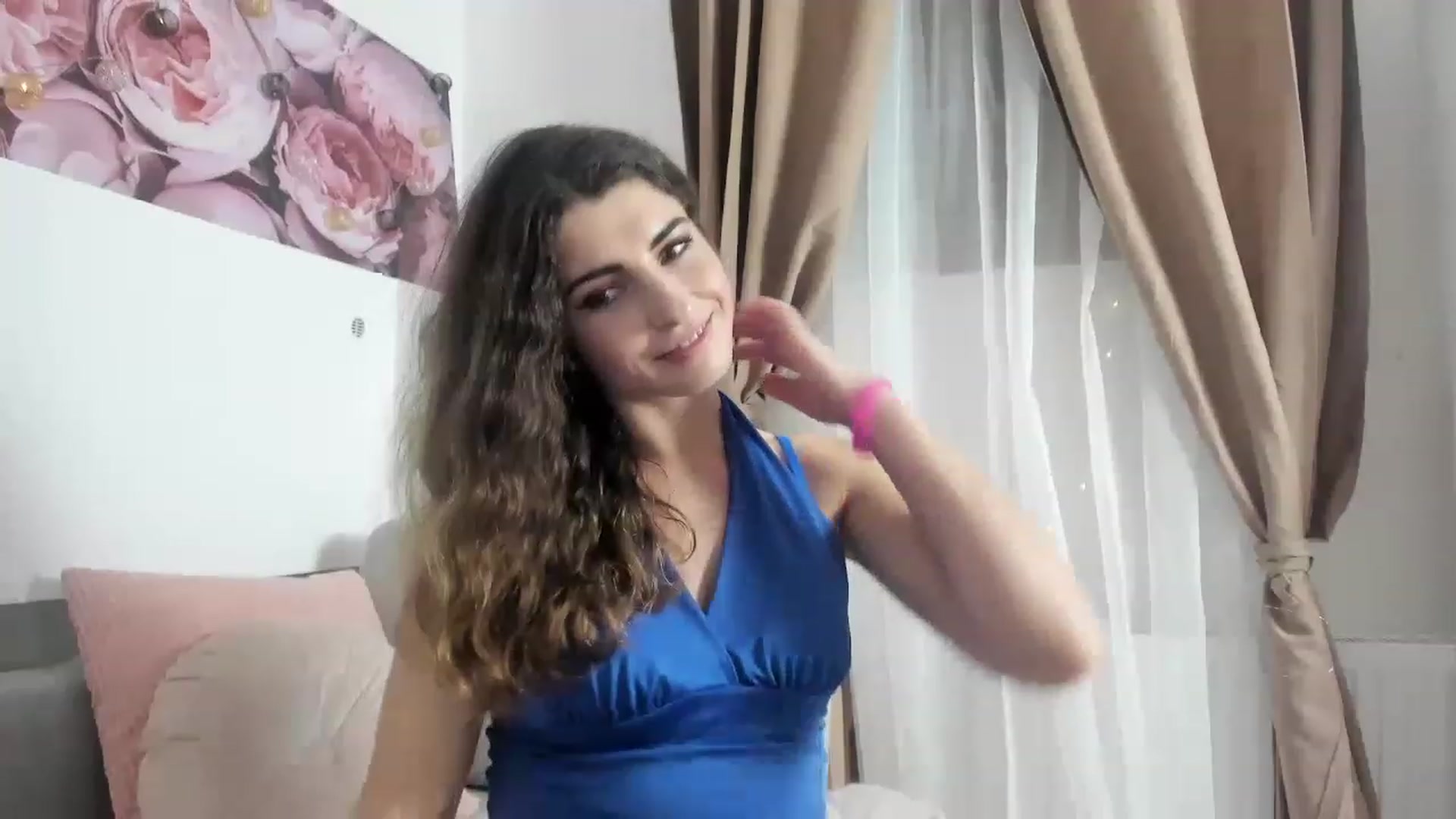 Gallery image thumbnail from EVA__LOVIA_'s myfreecams stream on, 01/21/2023, 19:06 image 13 of 20