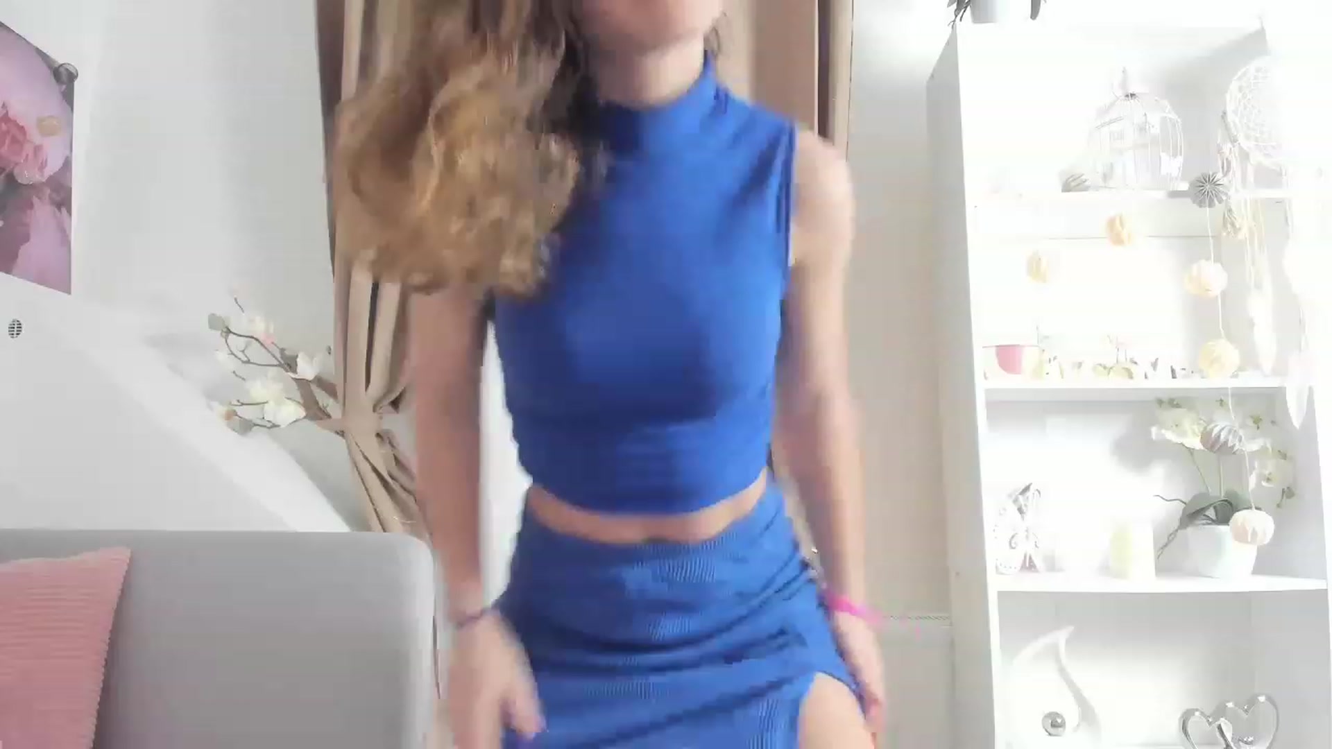 Gallery image thumbnail from EVA__LOVIA_'s myfreecams stream on, 02/03/2023, 17:05 image 18 of 20