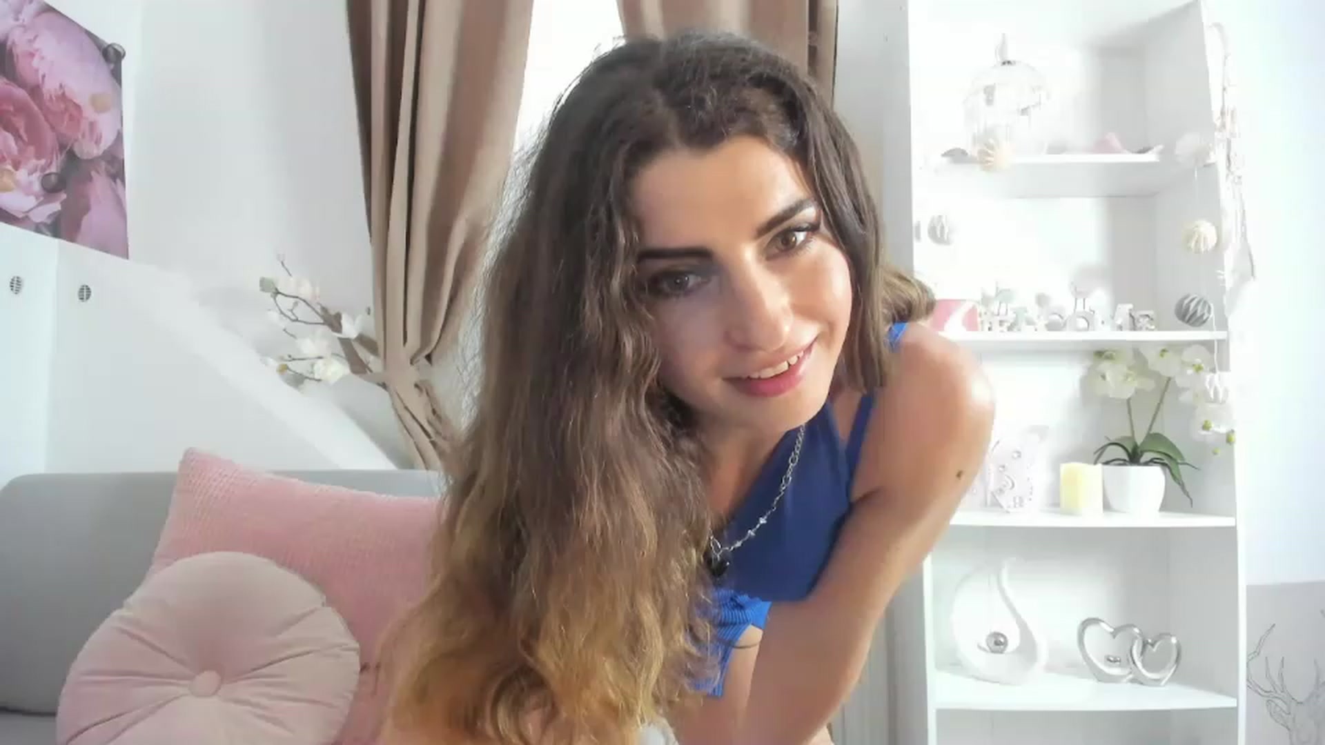 Gallery image thumbnail from EVA__LOVIA_'s myfreecams stream on, 03/05/2023, 11:36 image 18 of 20