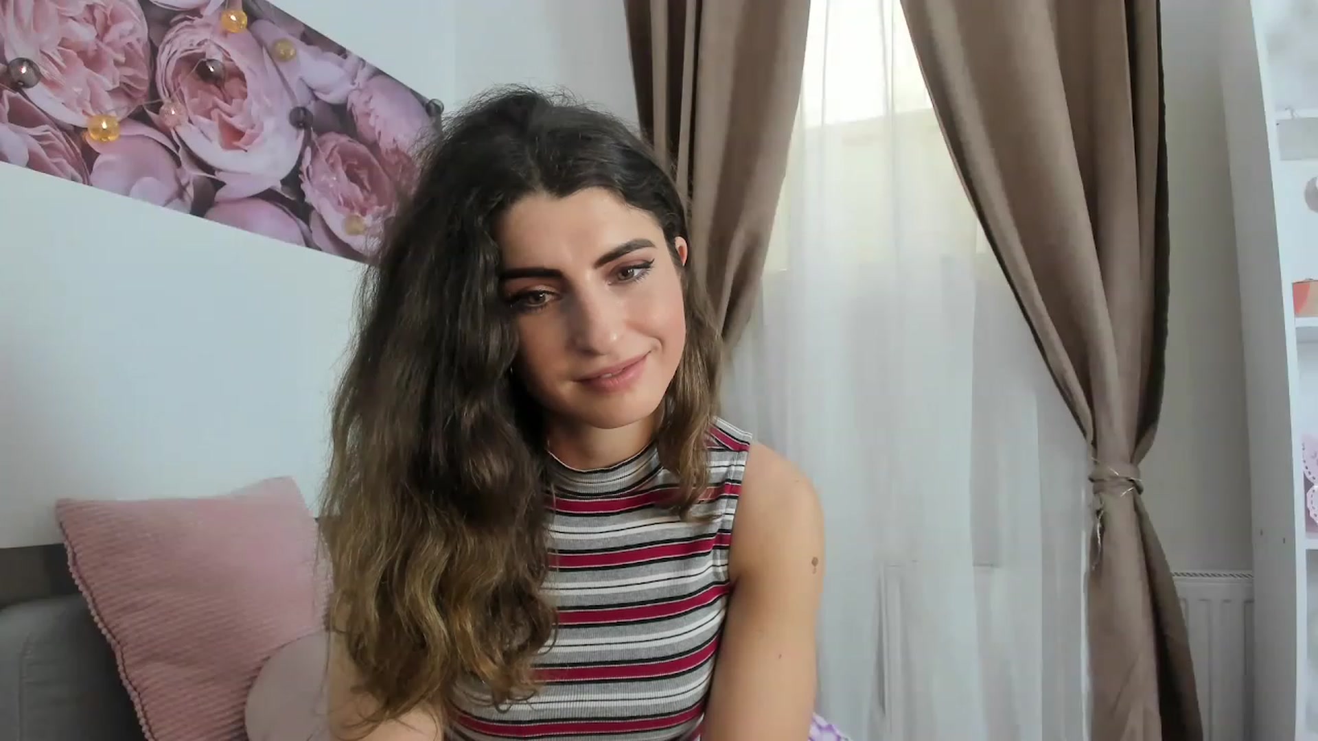 Gallery image thumbnail from EVA__LOVIA_'s myfreecams stream on, 03/17/2023, 11:45 image 3 of 20